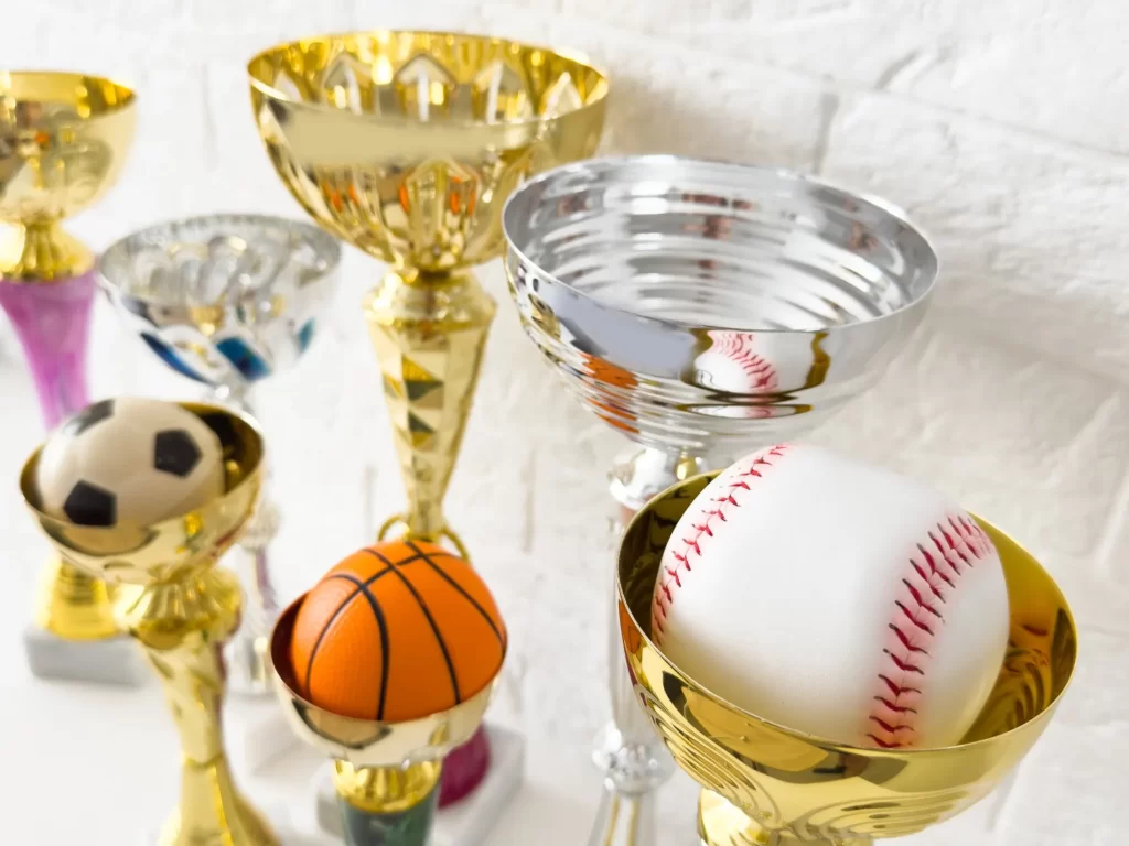 How to Choose the Perfect Trophy for Your Sports Team